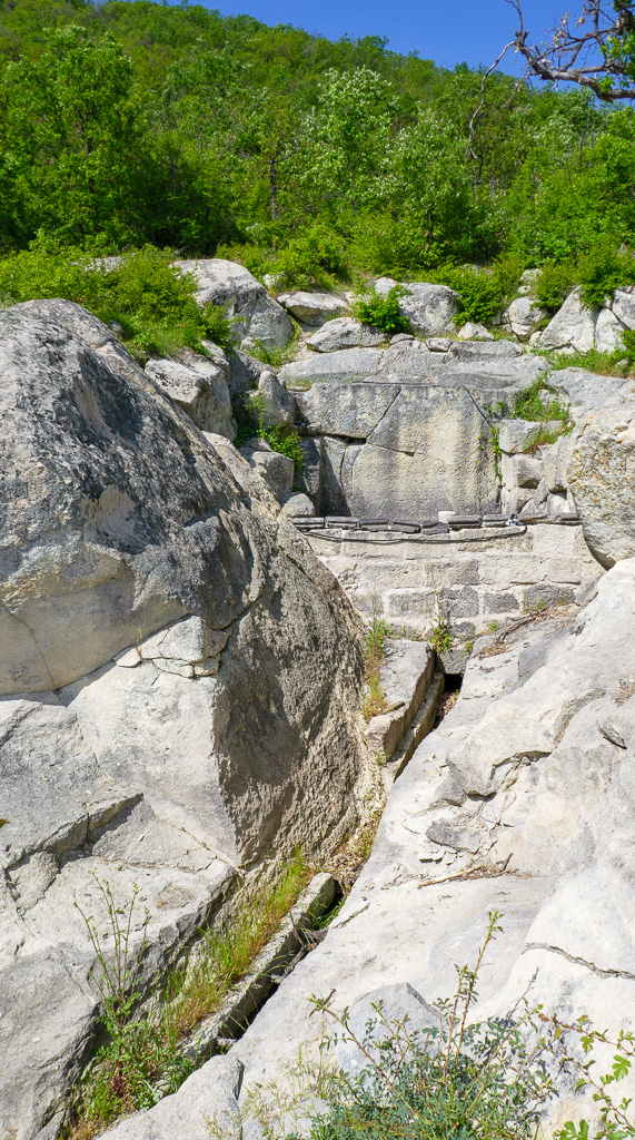 Thracian complex Perperikon: cistern