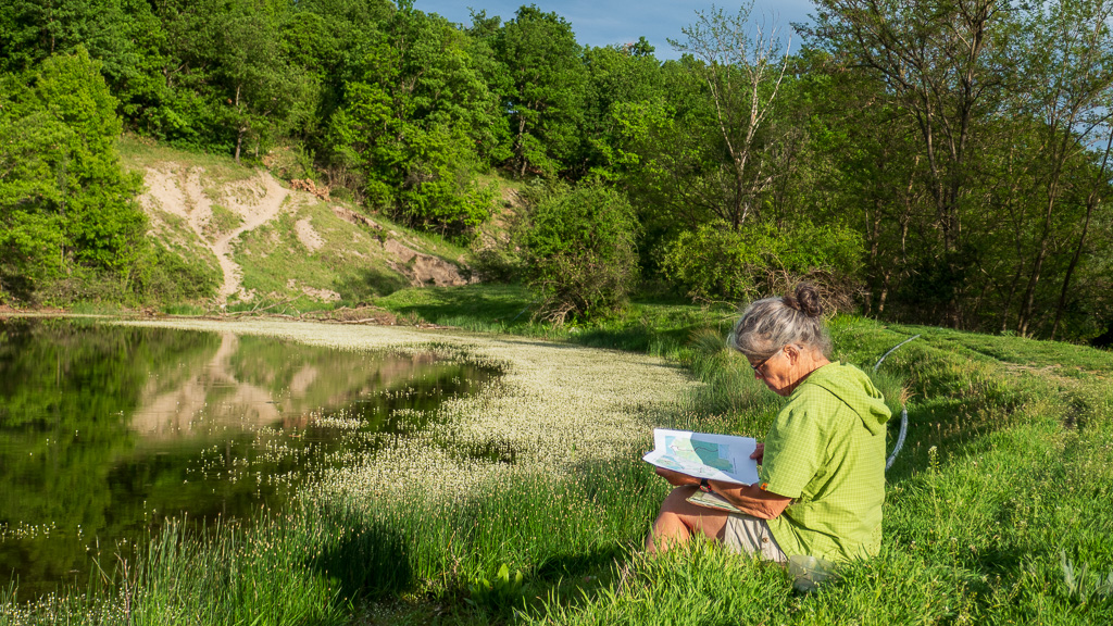 Preparations for the next day at the campsite between Guskovo and Oreshnitsa villages