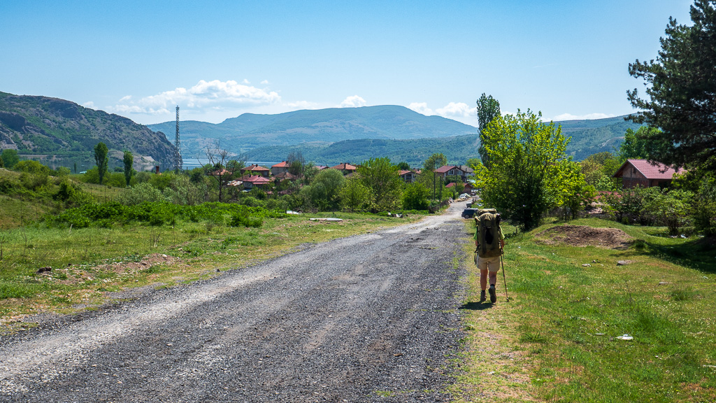 Approaching Shiroko Pole village